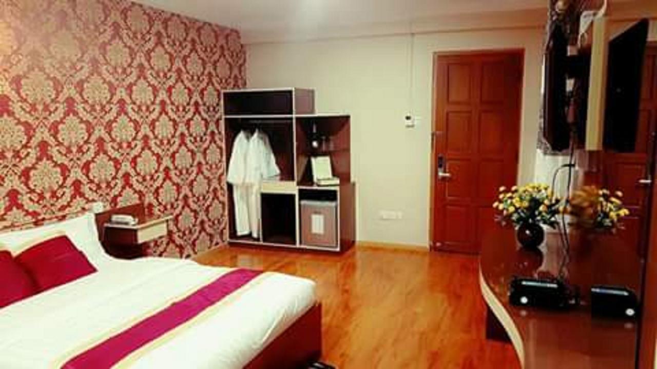 Thiha Bala Hotel Pyin Oo Lwin Luaran gambar